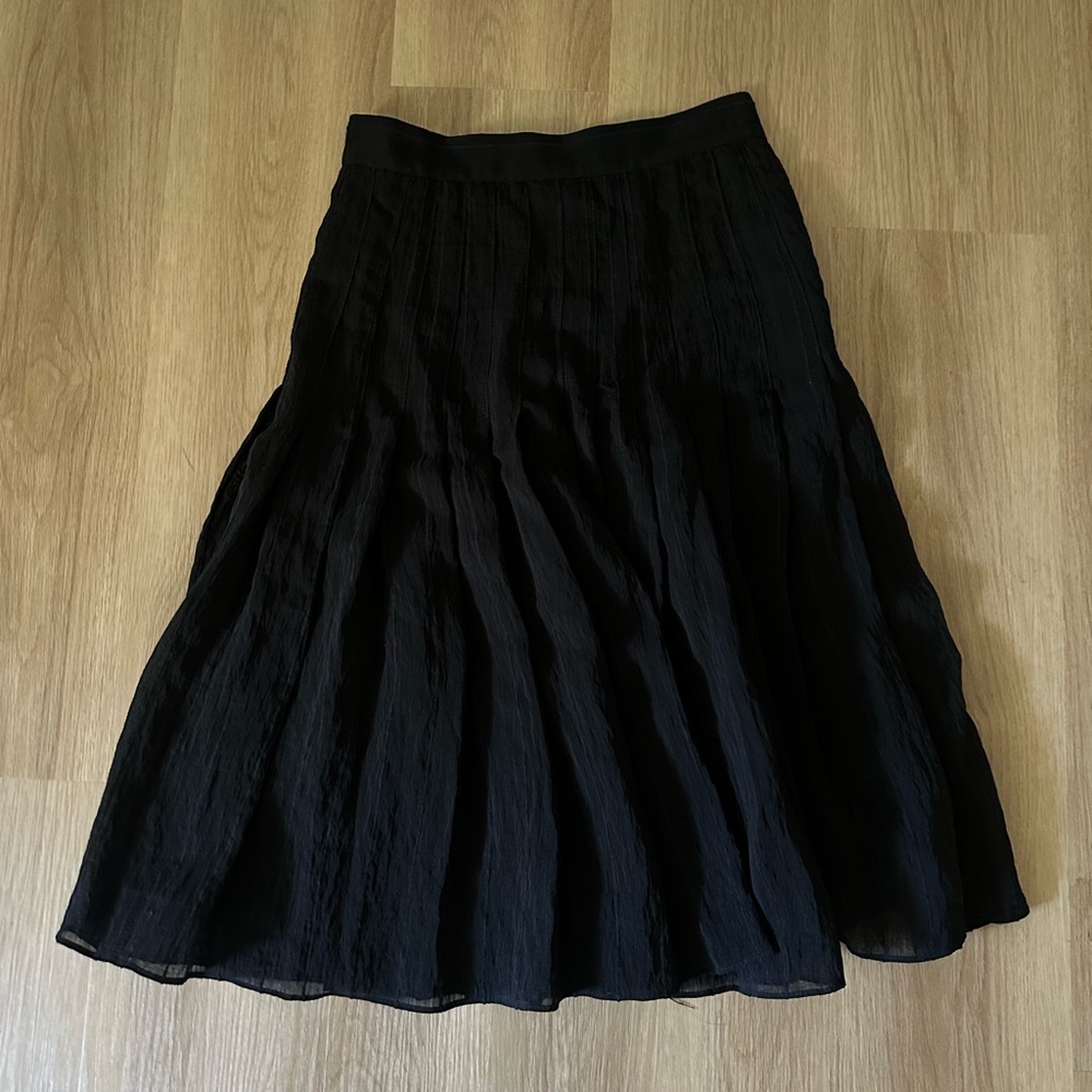 Black mesh pleated skirt